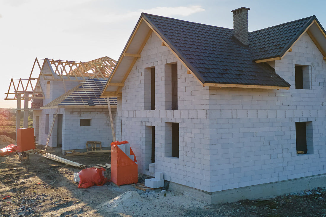 Ile naprawdę kosztuje budowa domu w 2025 roku? Koszty, pułapki i fakty z placu budowy